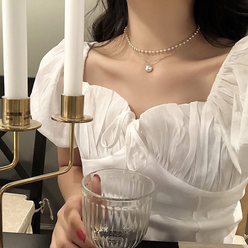 Elegant Geometric Pearl Necklace