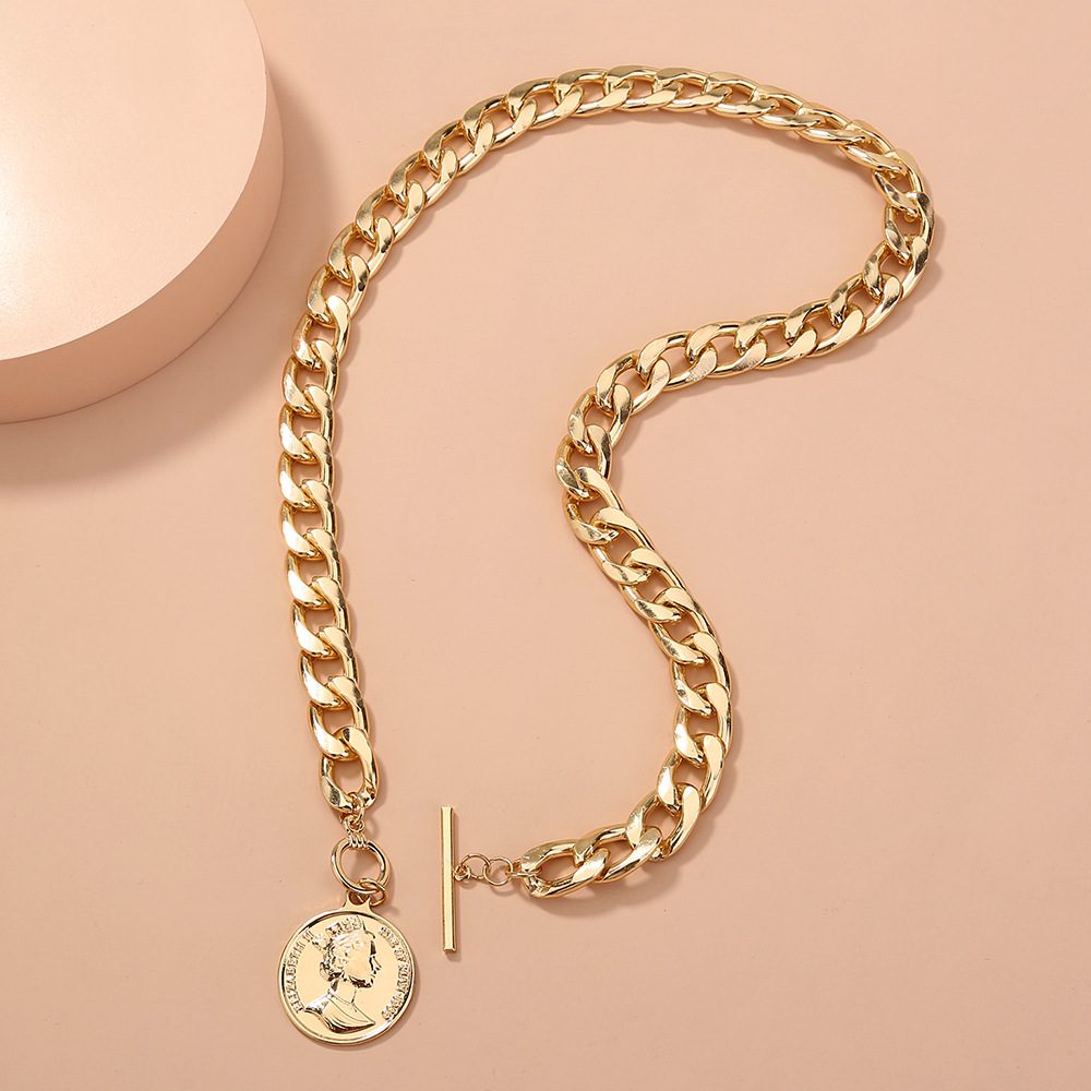Round Portrait Tag T-buckle Clavicle Chain