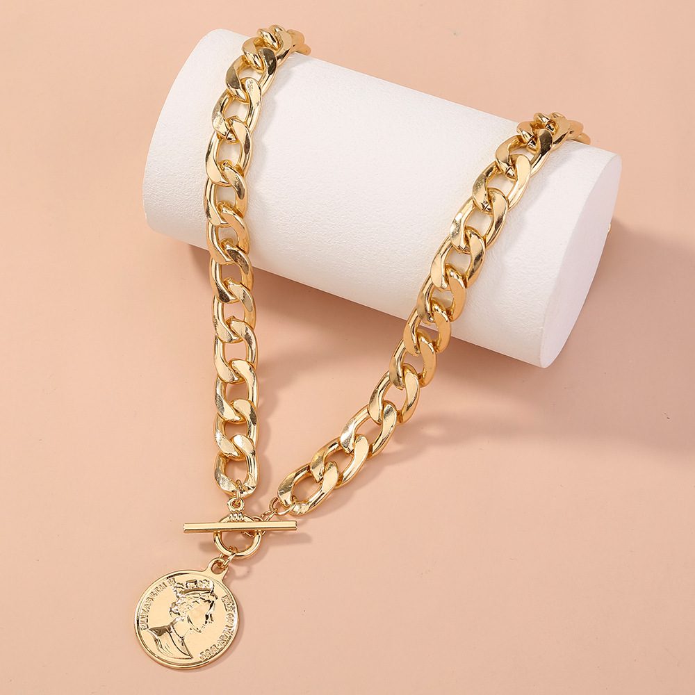Round Portrait Tag T-buckle Clavicle Chain