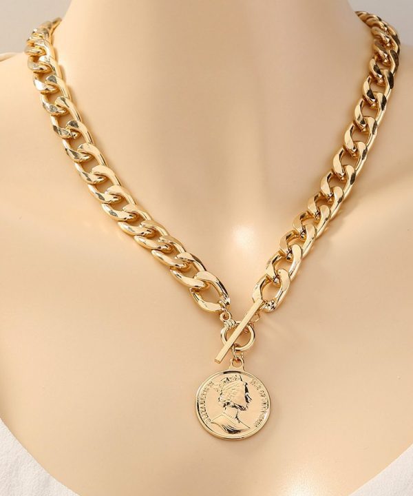 Round Portrait Tag T-buckle Clavicle Chain